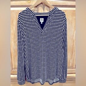 Anne Klein black and white polka dot long sleeve tunic. NWOT